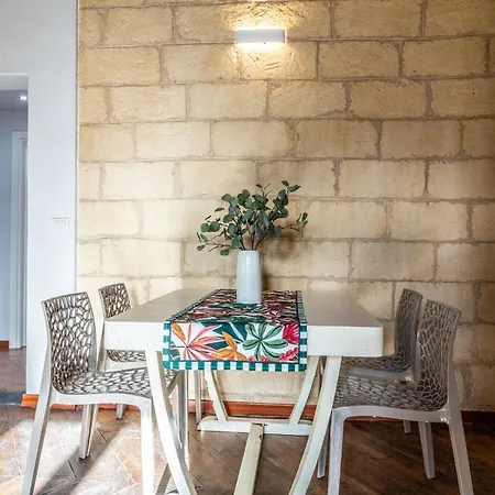 Apartment Design Sassari-jungle Queen